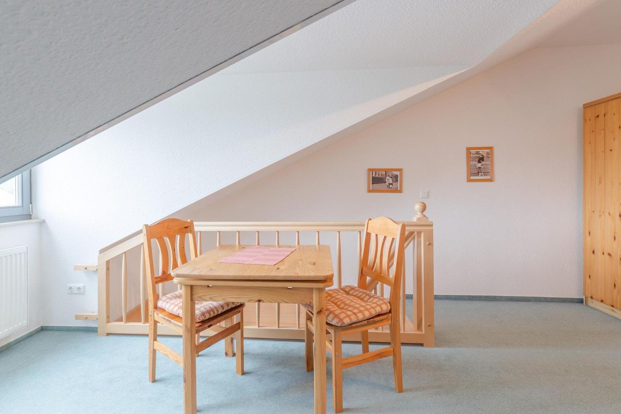 Hanse-hof, 18 *